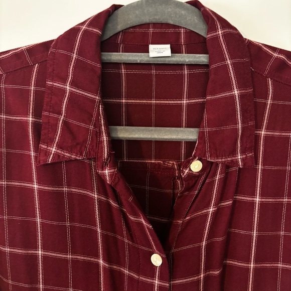 Lot of 2 XL Old Navy Maroon and A New Day Denim Button Down Shirts Like New - Picture 12 of 15